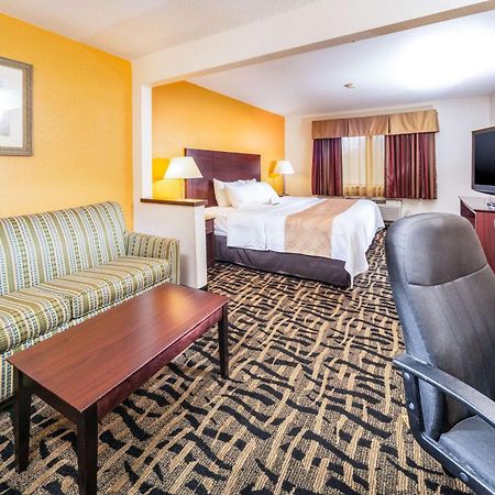 דנוויל Quality Inn & Suites מראה חיצוני תמונה