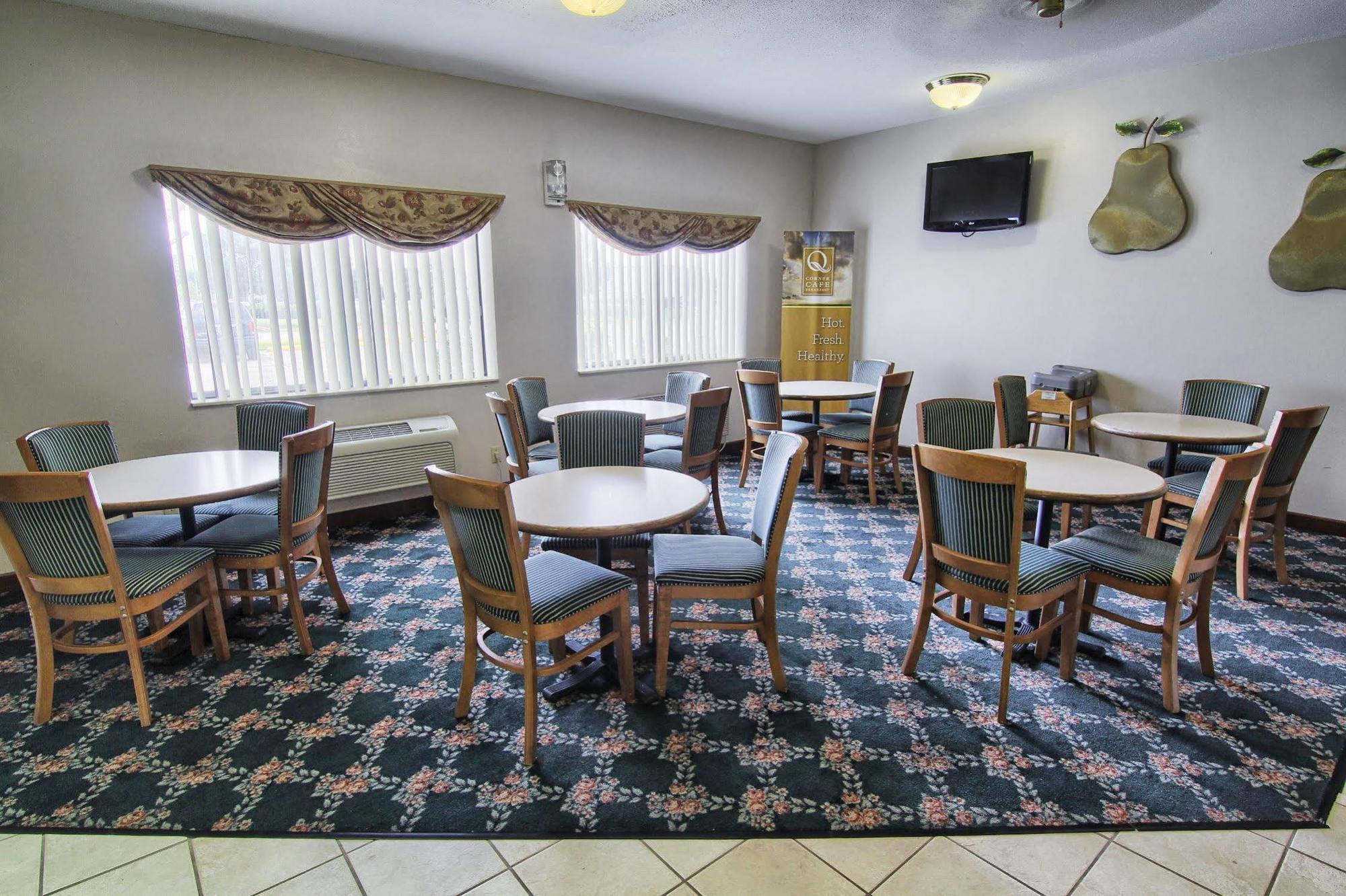 דנוויל Quality Inn & Suites מראה חיצוני תמונה